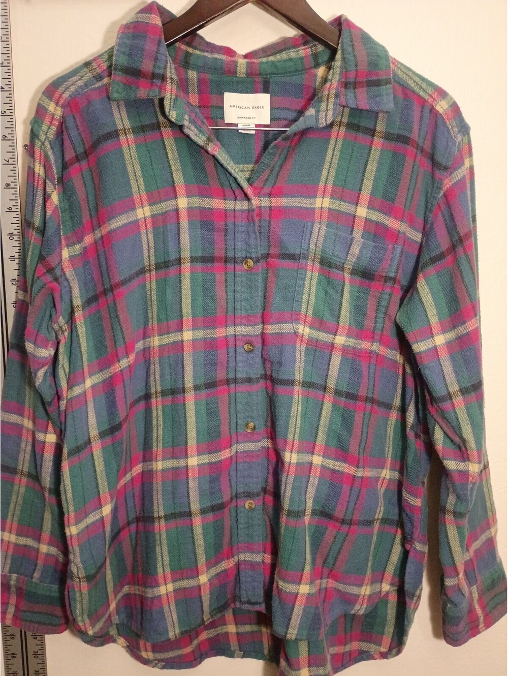 American Eagle Boyfriend Fit Plaid Button-Up Shirt Medium